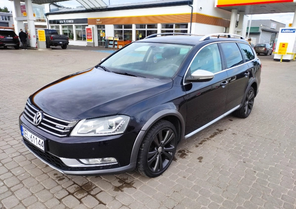 Volkswagen Passat cena 51900 przebieg: 245000, rok produkcji 2014 z Ełk małe 191